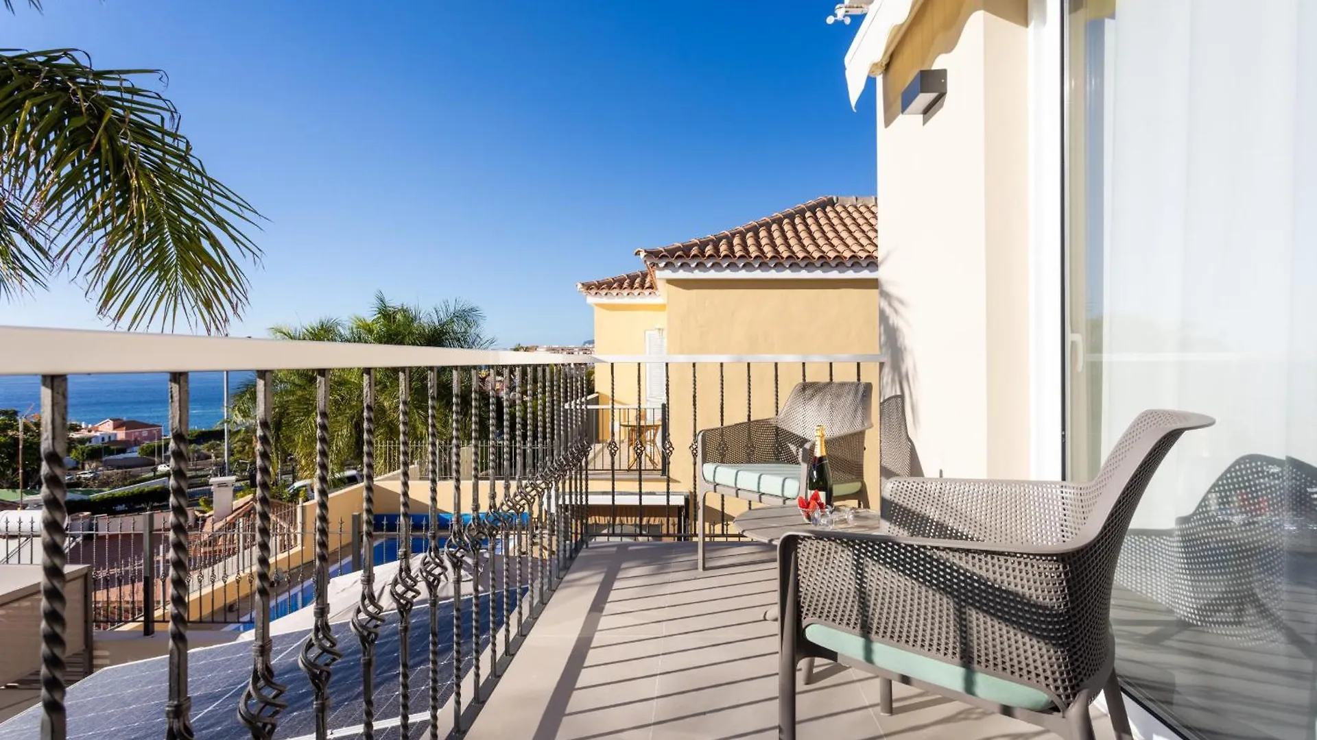 Villa Vista Al Mar Puerto de Santiago  Espanha
